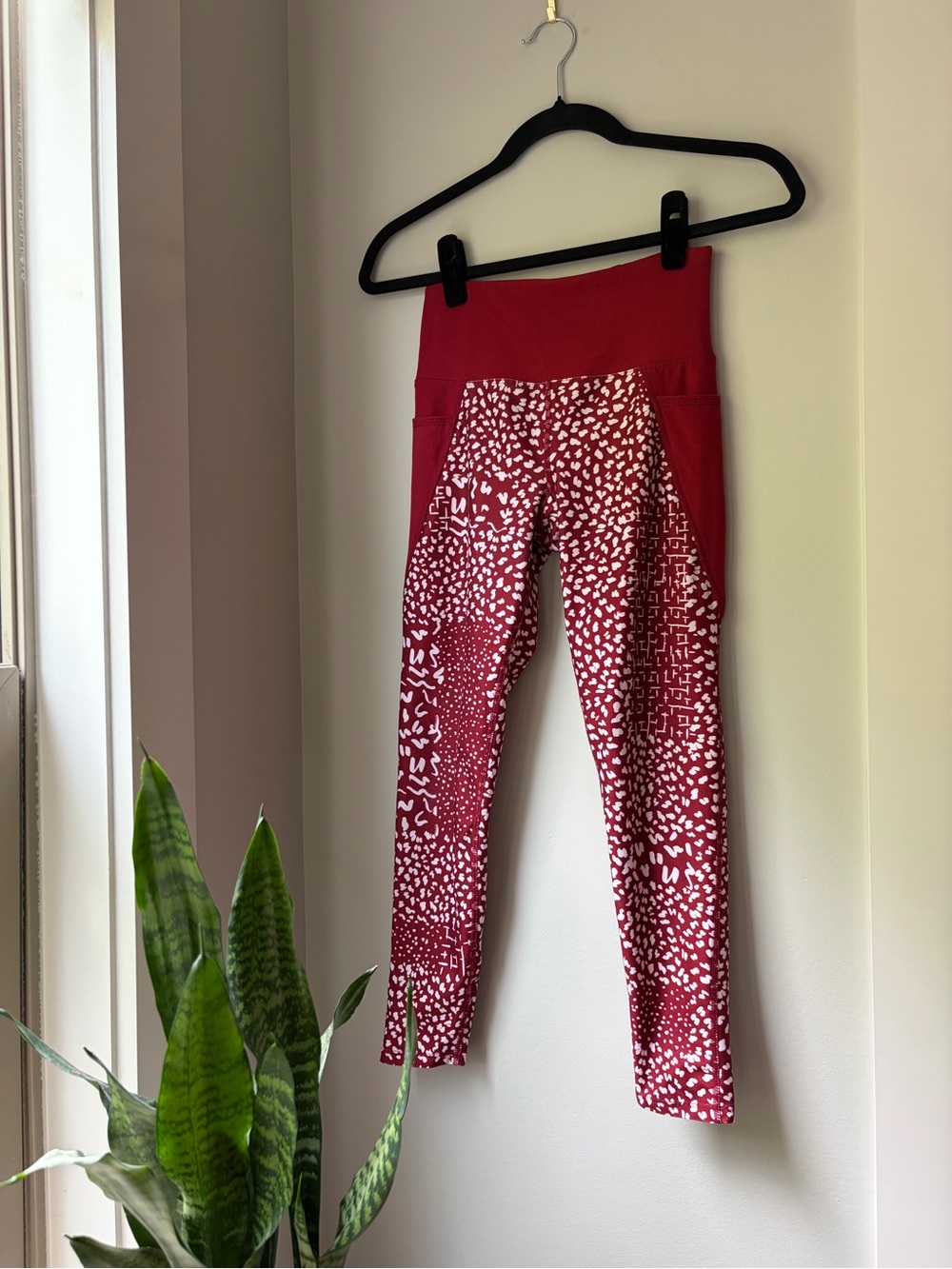 Betsey Johnson Performance Leggings